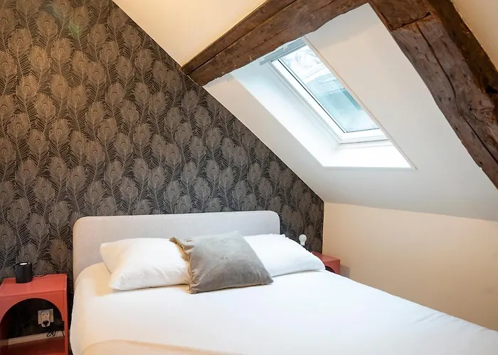 Appartement Duplex De Charme Dans Le Quartier Du Vaugueux *